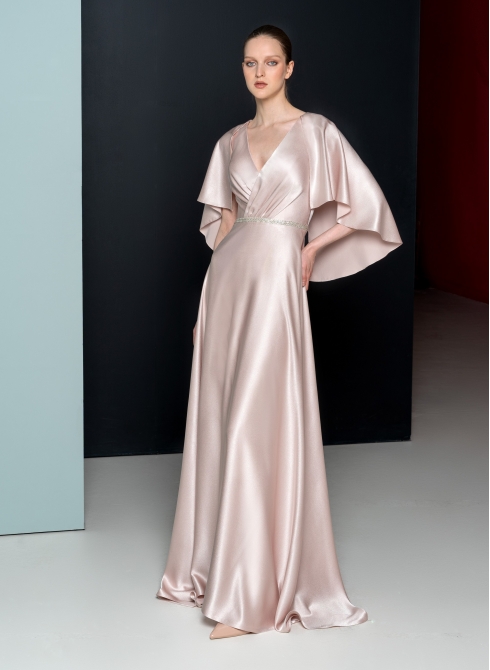 The model of the evening dress 0915-с